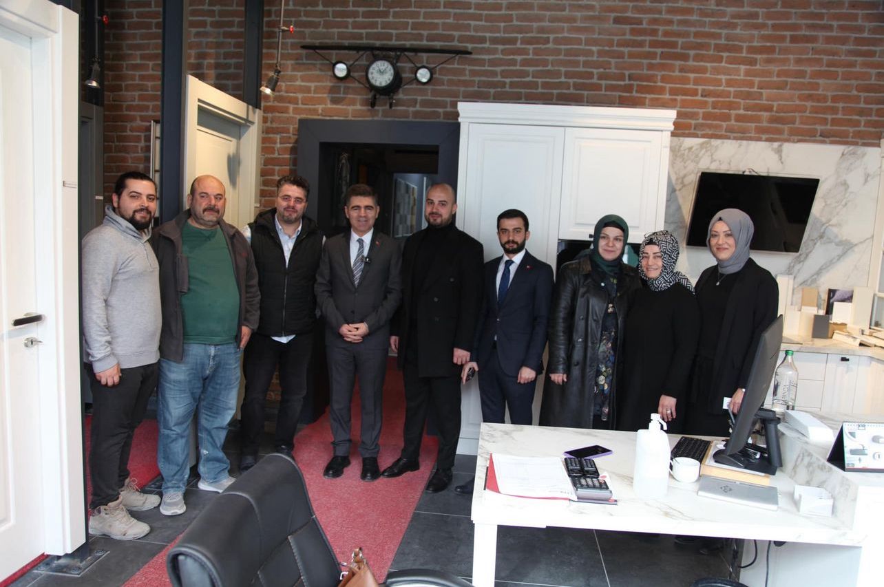 İyi Parti Beylikdüzü Belediye Başkan Adayı Sayın Erol Karapınar' dan Epa Door ' a ziyareti